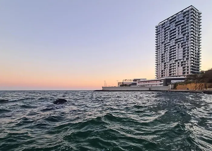 сozy 704 Sunrise On The 22nd Floor In The Center * Odesa